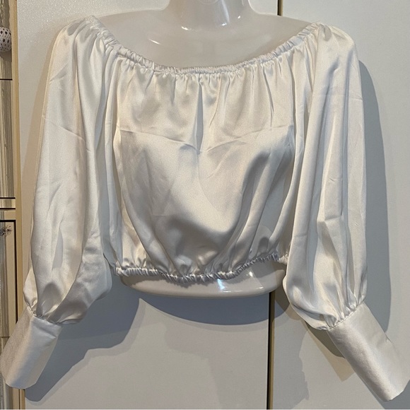 Akira White Satin Off Shoulder Top Size Small NWOT - Picture 7 of 16